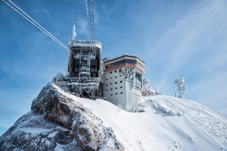 Skiing Zugspitze, Germany